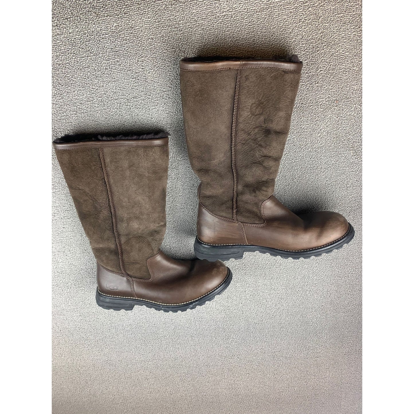 UGG Men's 9 Brown Leather Shearling Winter Boots
