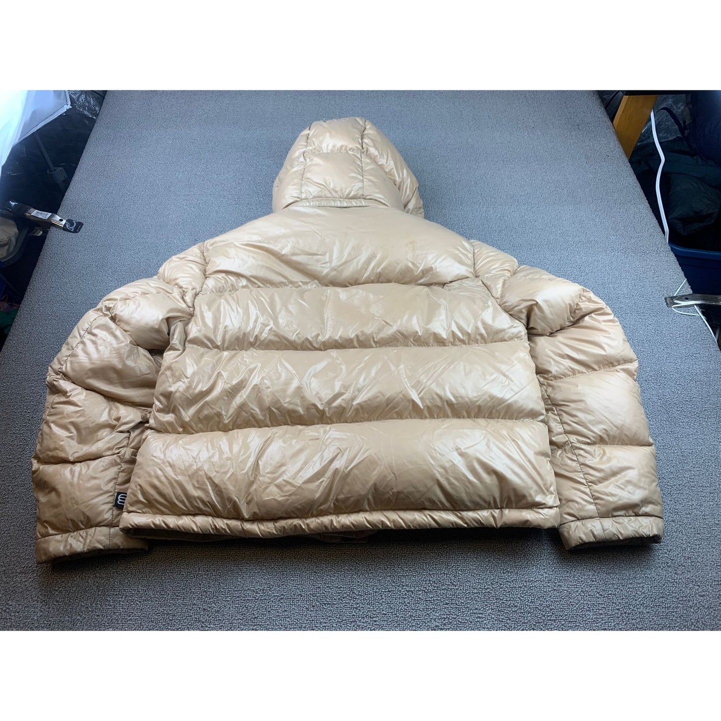 Aritzia The Super Puff Womens Large Tan Hooded Quilted Puffer Down Coat