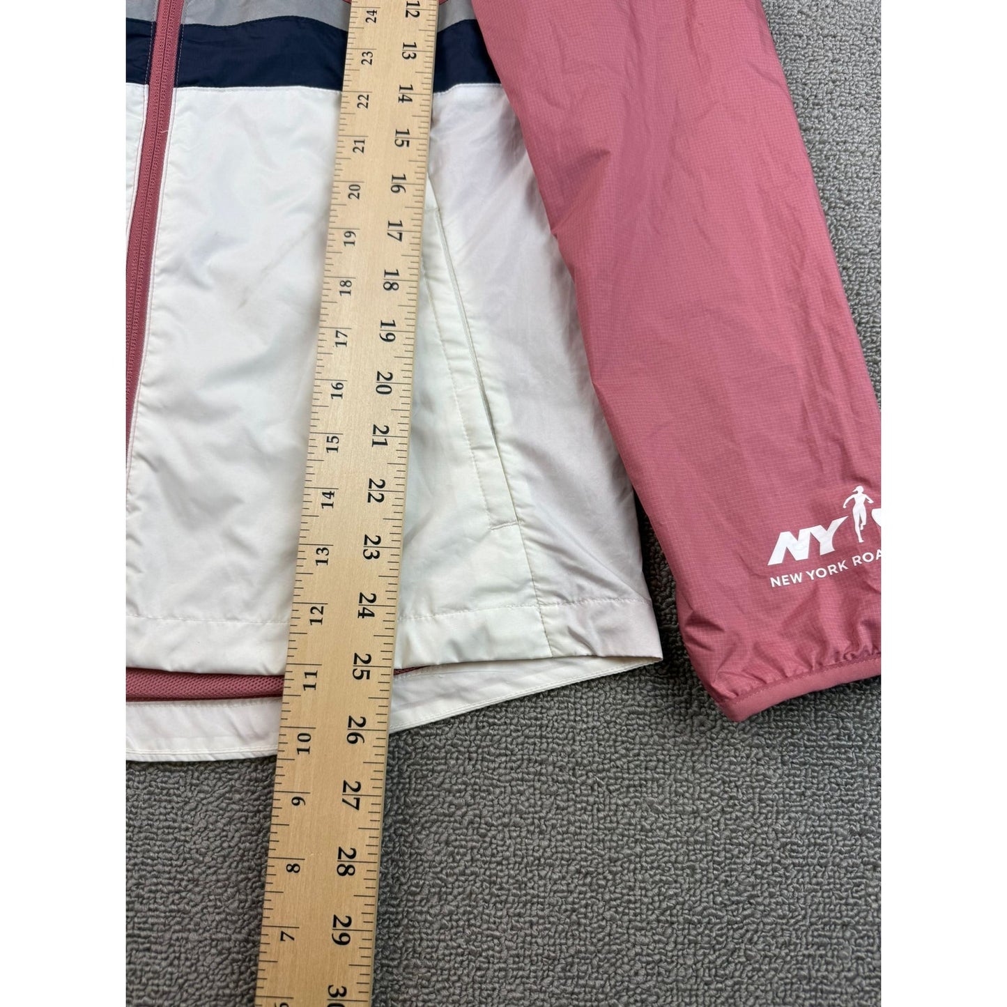 New Balance Women's Small Pink White Windbreaker NYC Marathon Running Jacket