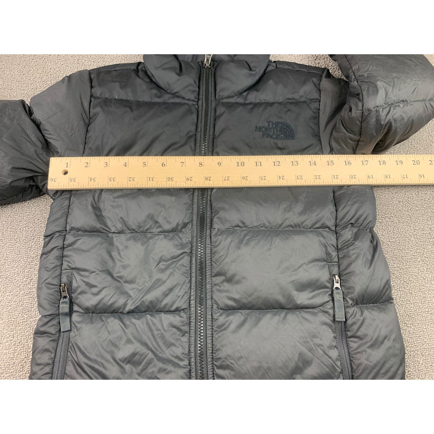 The North Face Boy's S Black Puffer Jacket