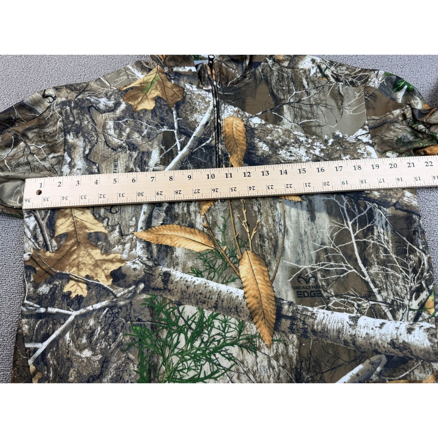 Lincoln Outfitters Men's Medium Real Rree Heavy Camouflage Hunting Quarter Zip
