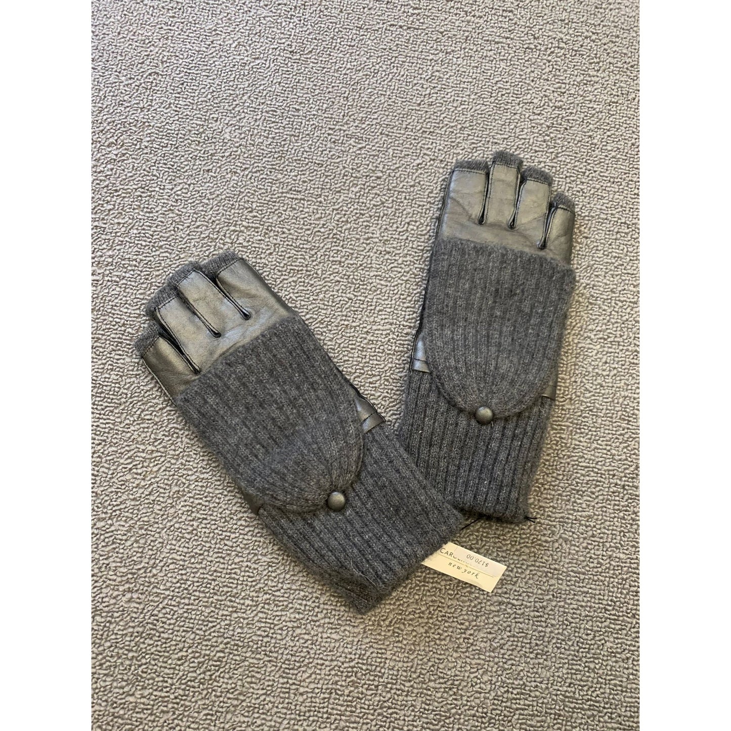Carolina Amato Women's M/L Gray Convertible Cashmere Wool Blend Mittens NWT
