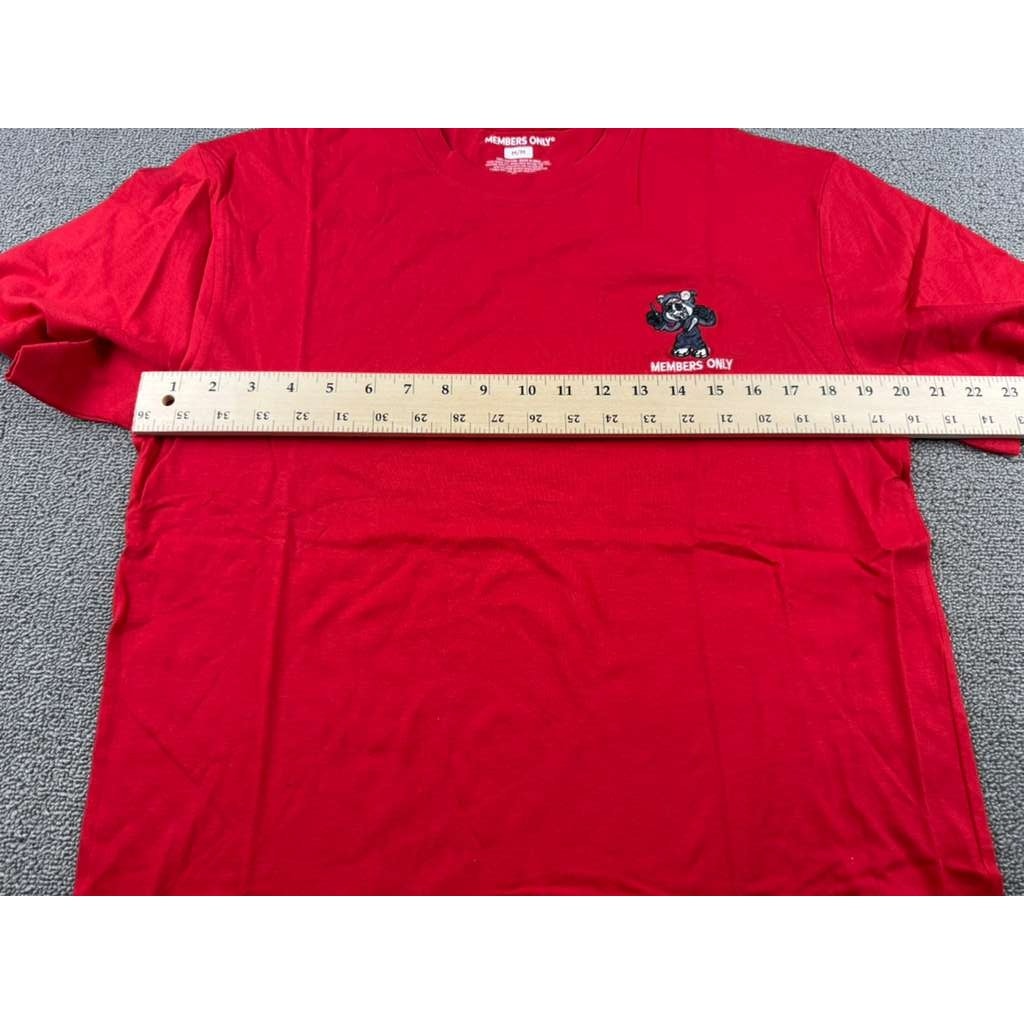 Members Only T Shirt Men M Red Embroidered Scary Bear Graphic Streetwear Cotton