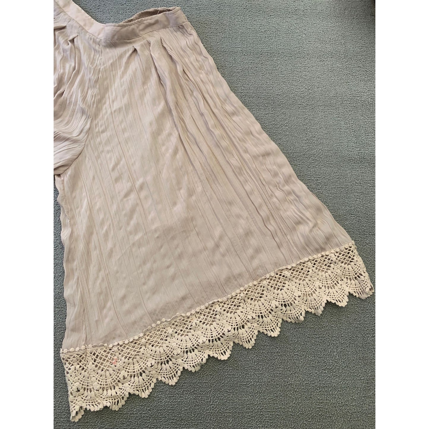 Free People Women's L Flowy Shorts Beige Cropped Culottes Crochet Lace Hem