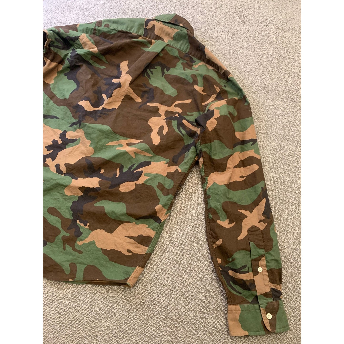 Ralph Lauren Men's Large Green Camo Classic Fit Long Sleeve Button Shirt