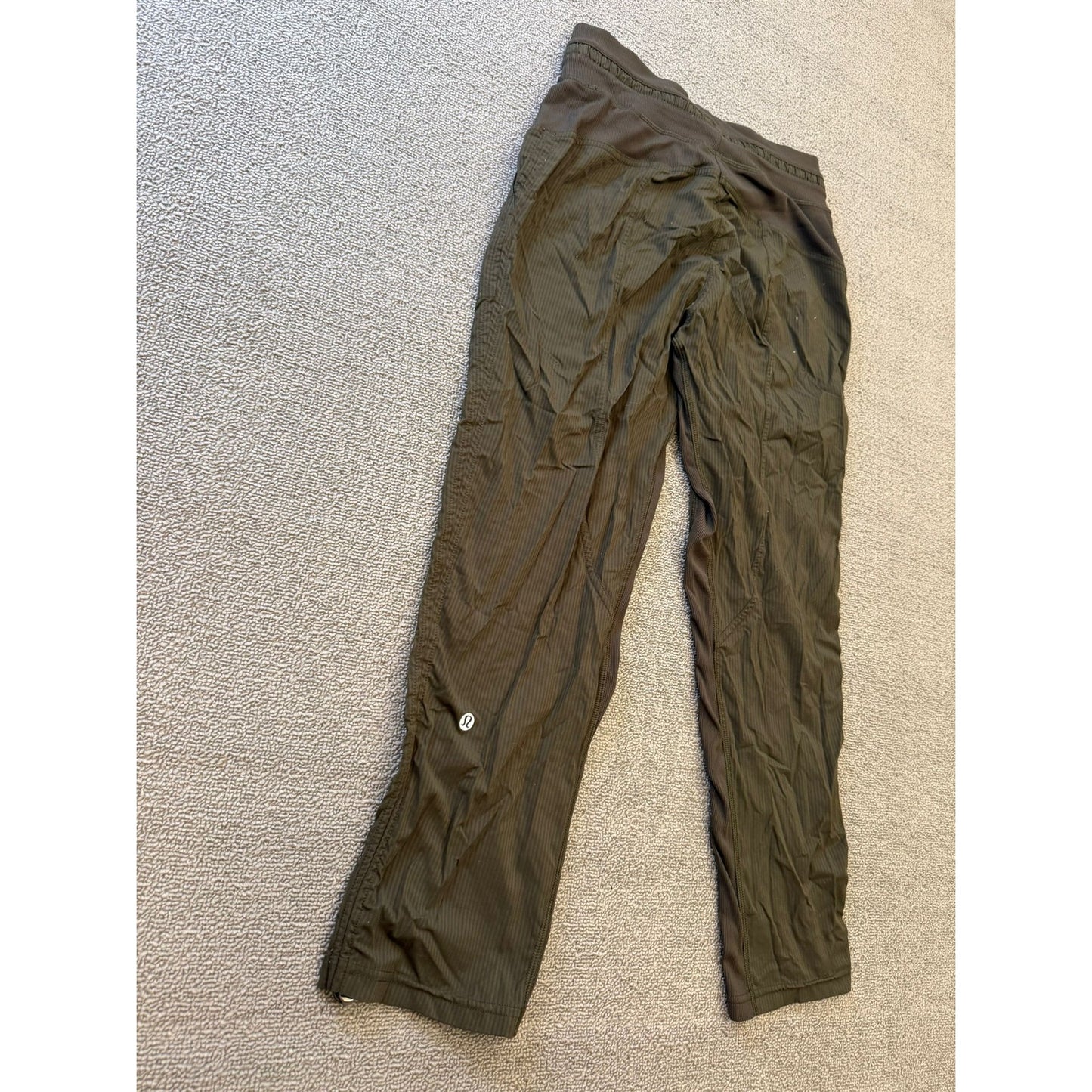 Lululemon Womens 4 Olive Green Dance Studio Crop Pants
