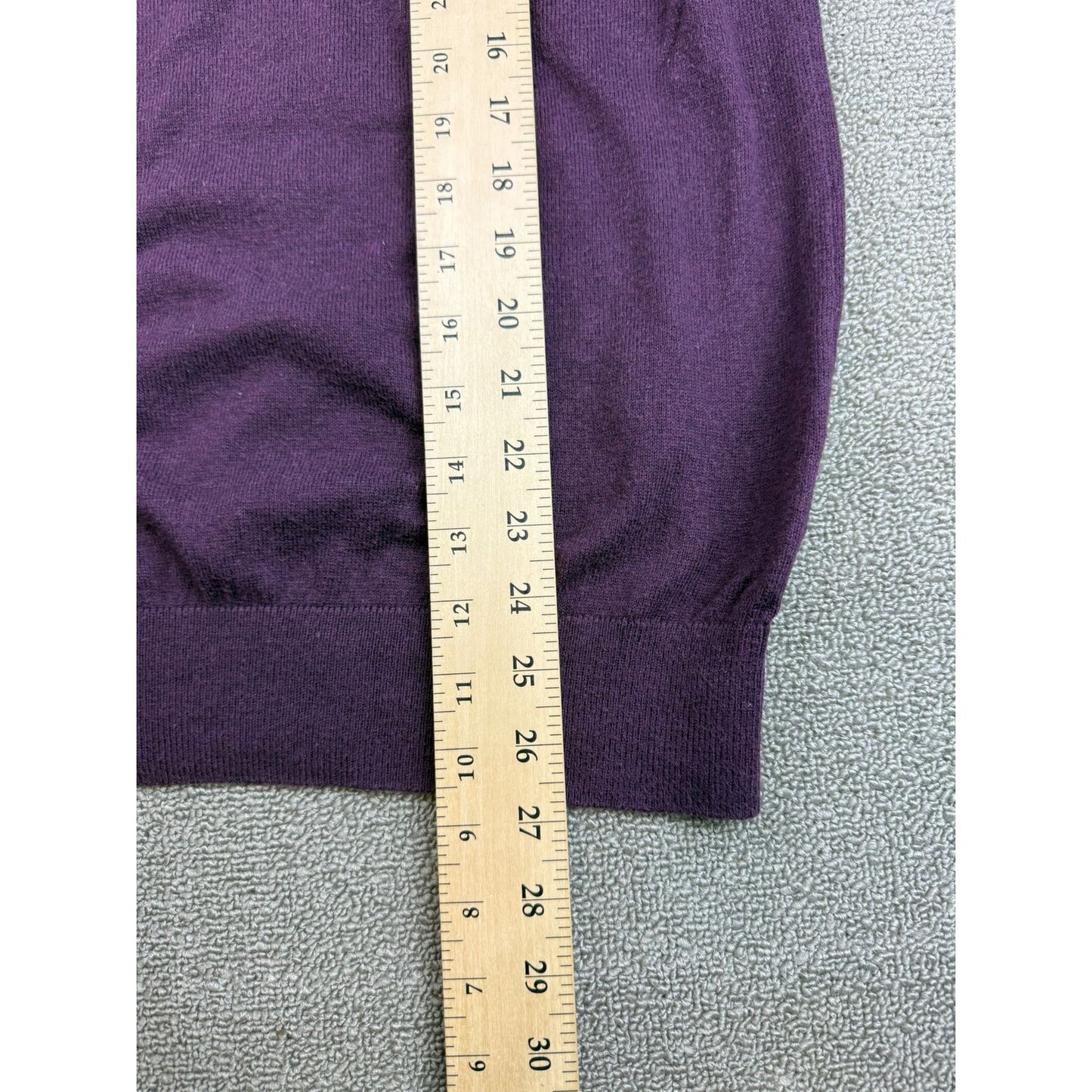 Y2k St. John's Bay Men's Medium Purple Lightweight V-Neck Sweater Cotton Blend