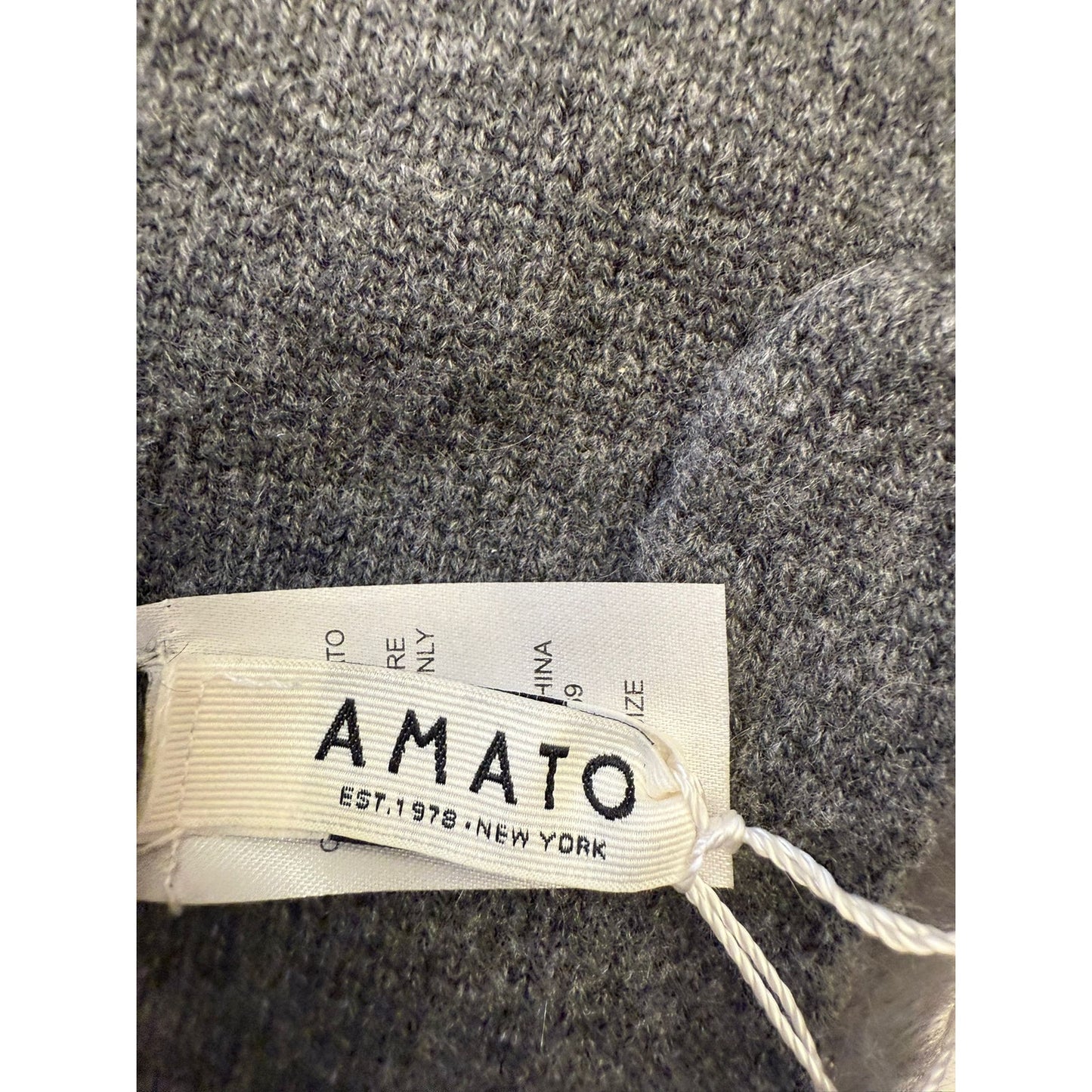Carolina Amato Women's One Size Gray Wool Cashmere Blend Mittens NWT