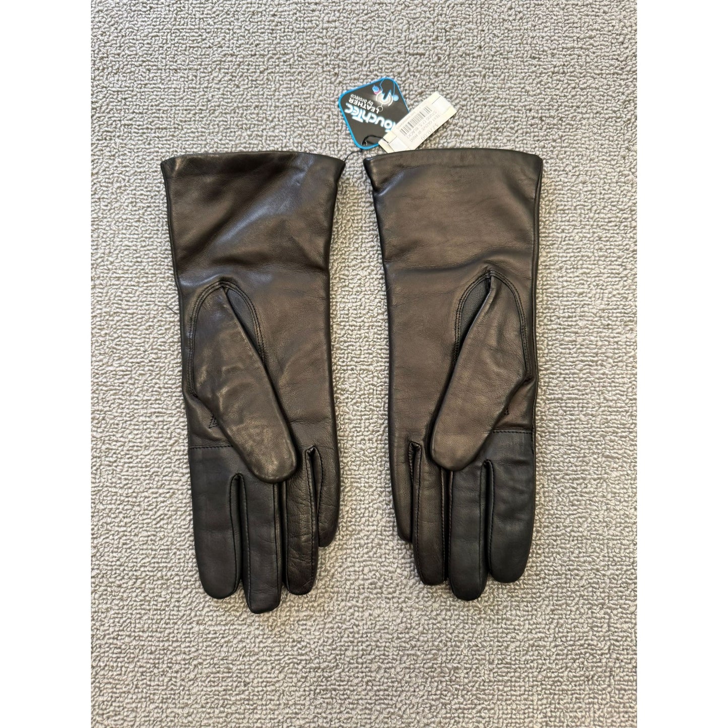 Carolina Amato Women's Size 7.5 Black Studded Lambskin Cashmere Lined Gloves NWT
