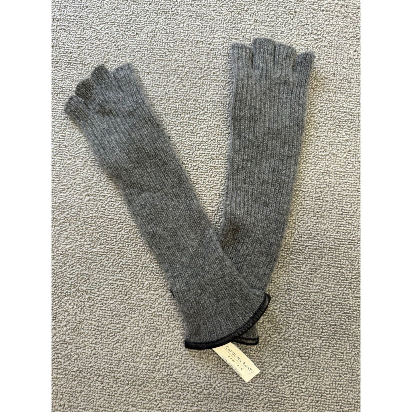 Carolina Amato Women's One Size Long Ribbed Cashmere Fingerless Gloves NWT