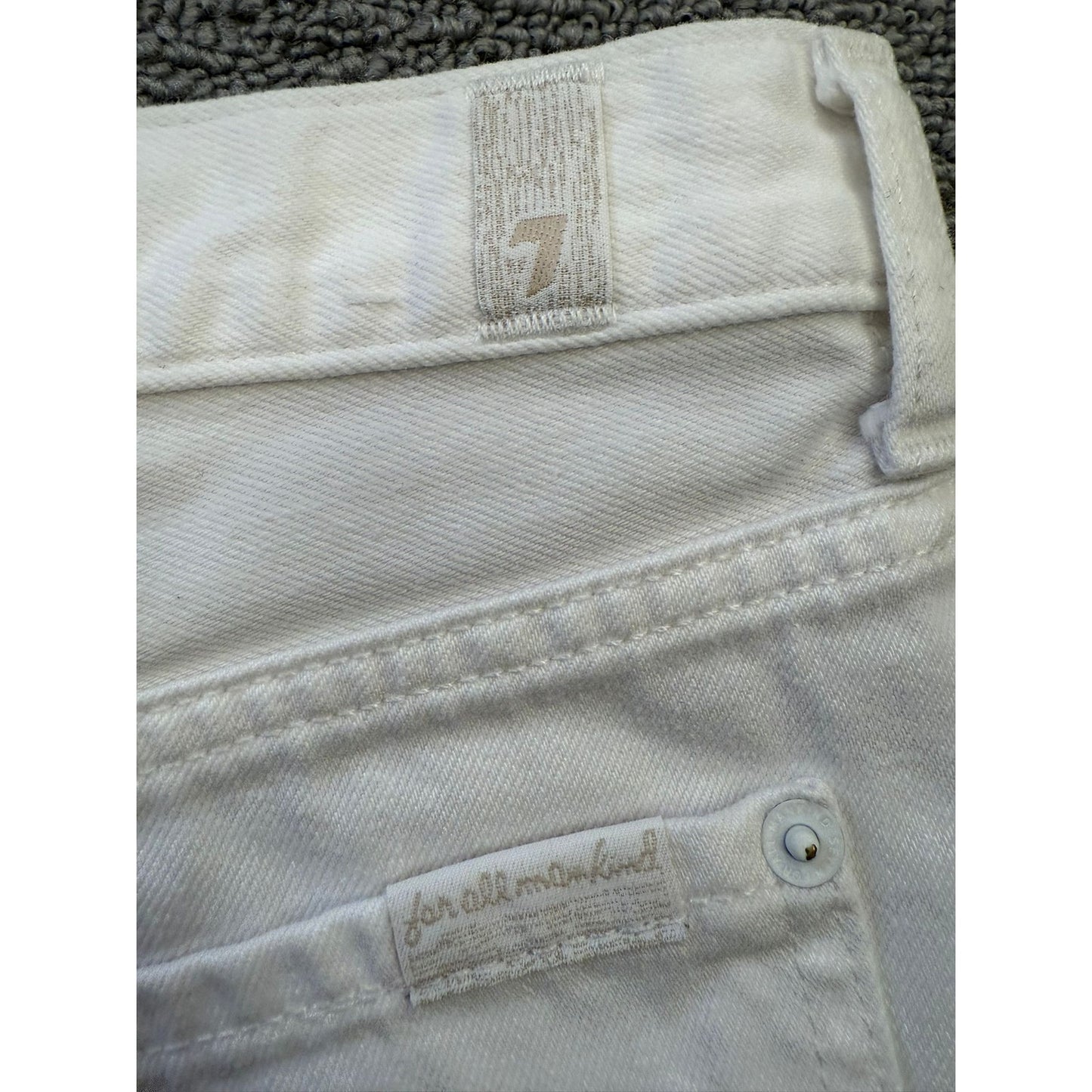 7 FOR ALL MANKIND Women Size 30 White Raw Hem Shorts