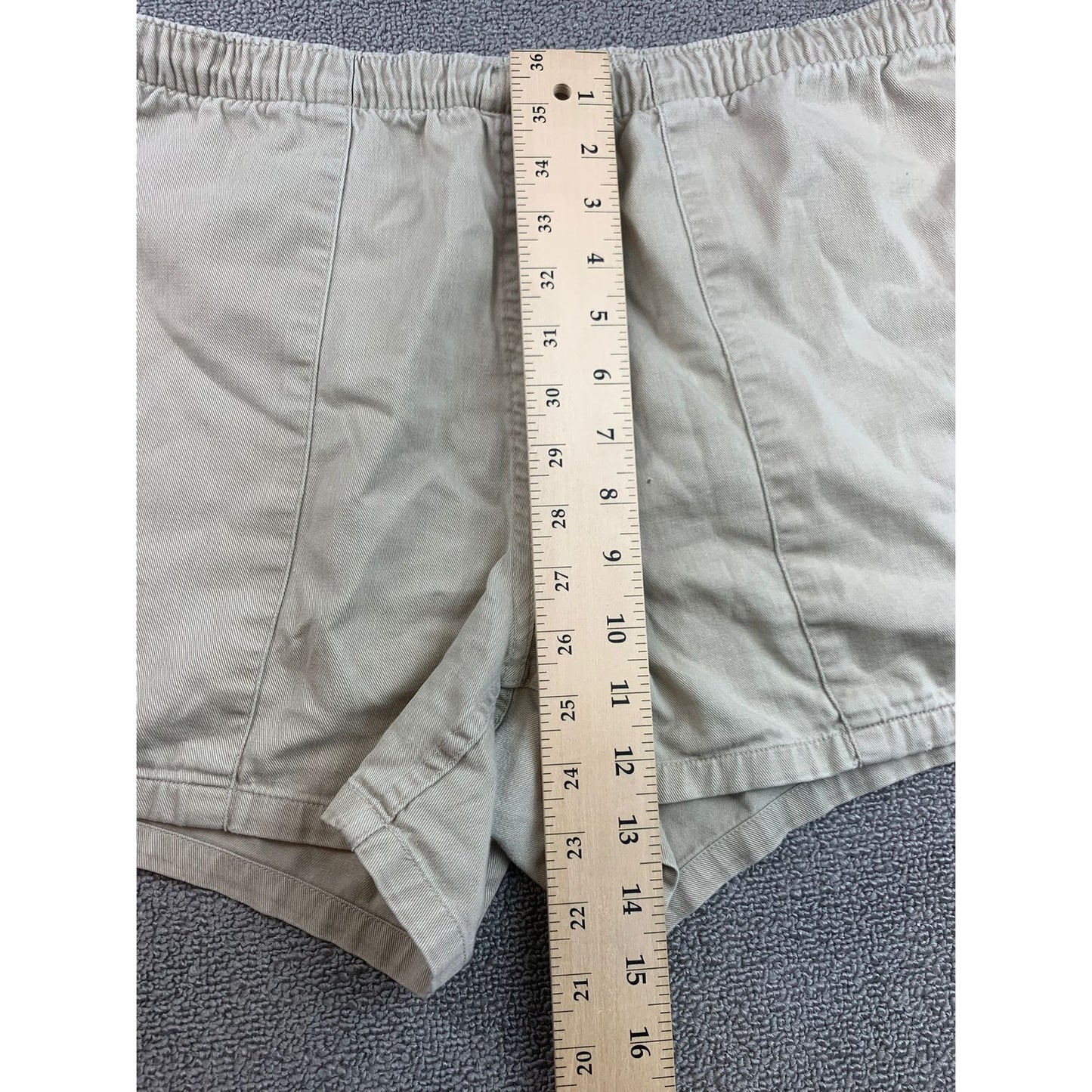 Vintage Polo Ralph Lauren Men’s Shorts M Beige Twill Embroidered Pony USA Made 90's