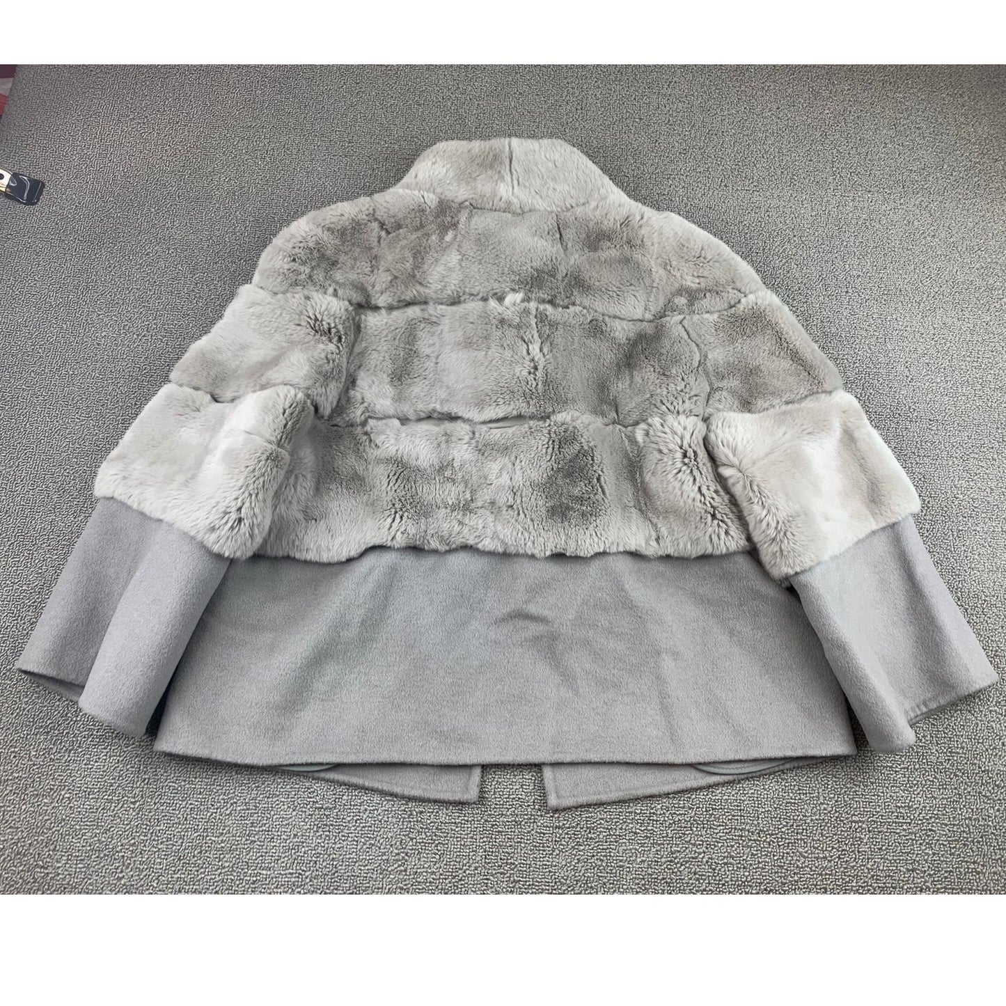 Diana Rosh New York Gray Coat Size XS %100 DOUBLE PLY WOOL WITH REX RABBIT