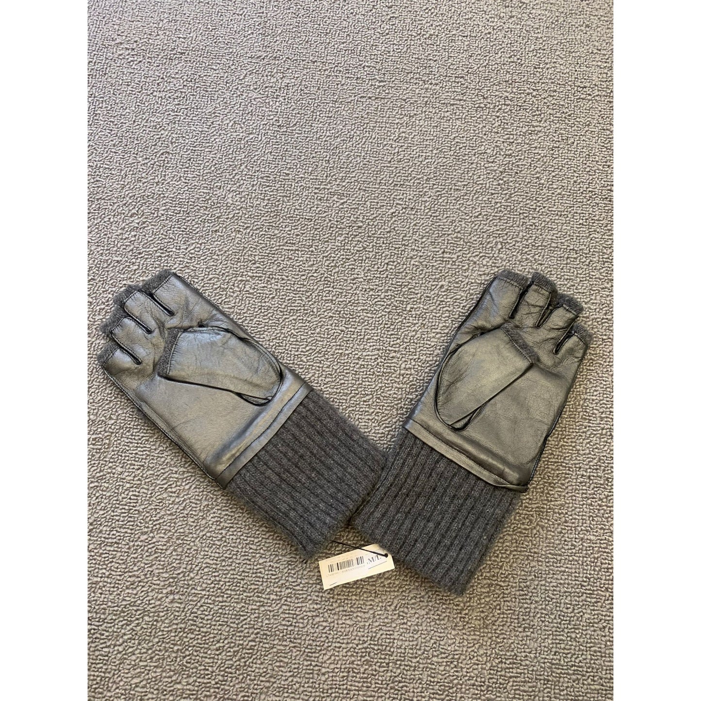 Carolina Amato Women's M/L Gray Convertible Cashmere Wool Blend Mittens NWT