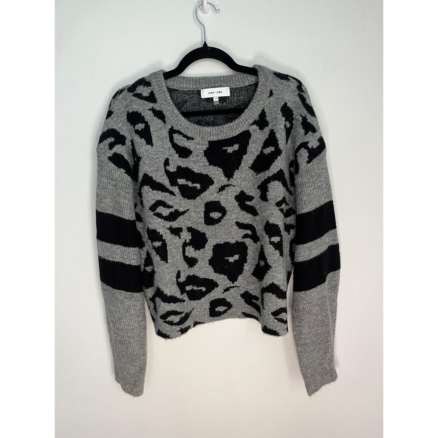 John + Jenn Sweater Women L Gray Leopard Stripe Knit Pullover Fuzzy Cozy