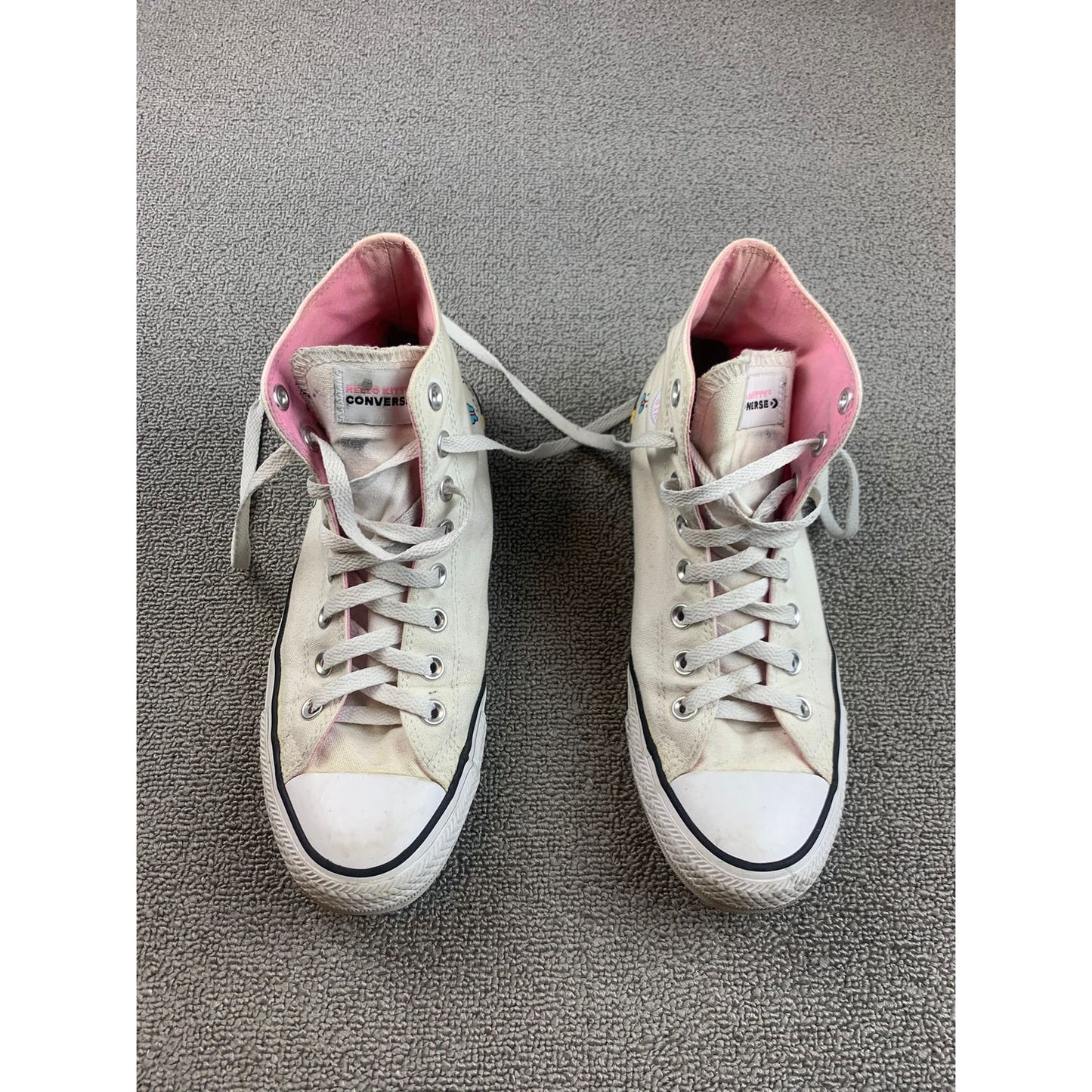 Converse Chuck Taylor Women 10 White Hello Kitty Chuck Taylor High Top Sneakers
