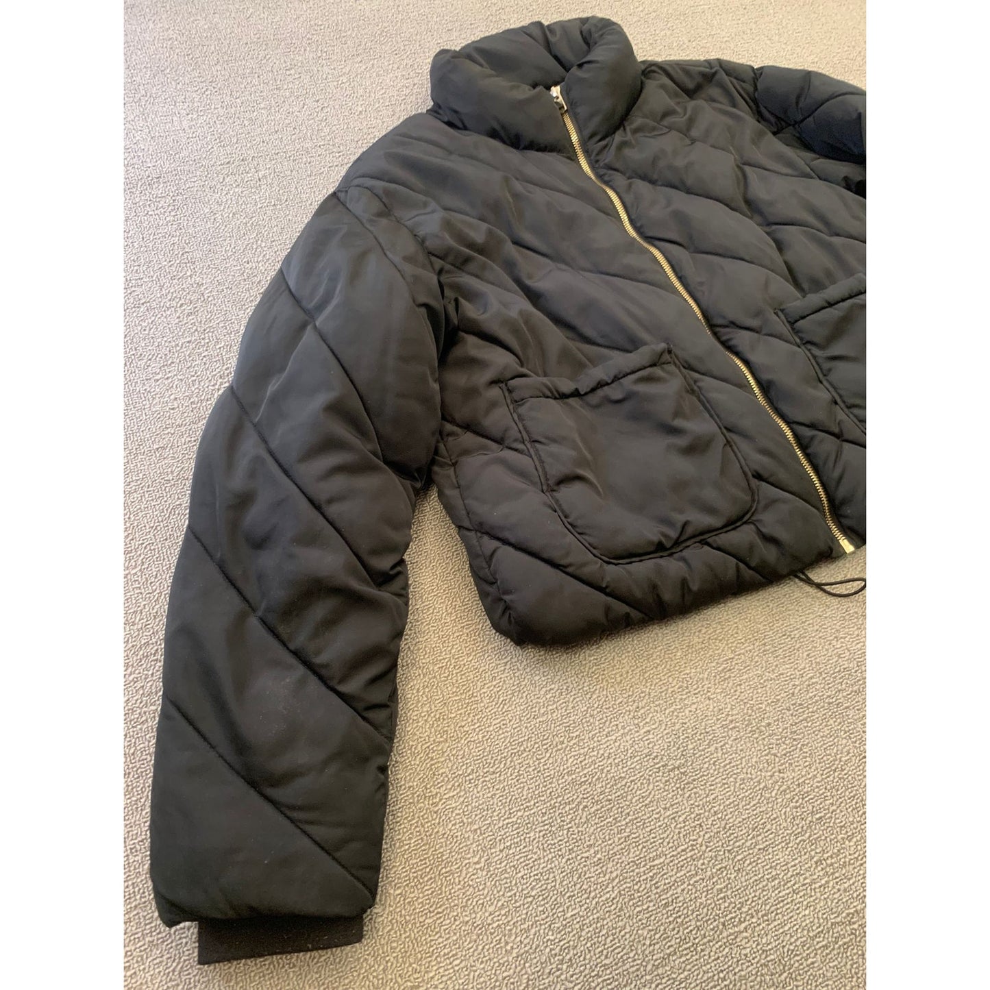 Zara Women's Large Black Cropped Puffer Jacket