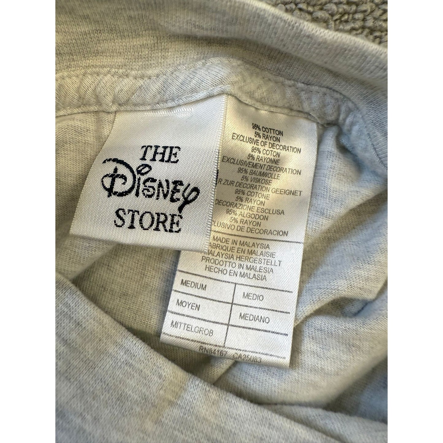 Vintage The Disney Store Medium Gray Mickey Mouse Goofy Water T-Shirt