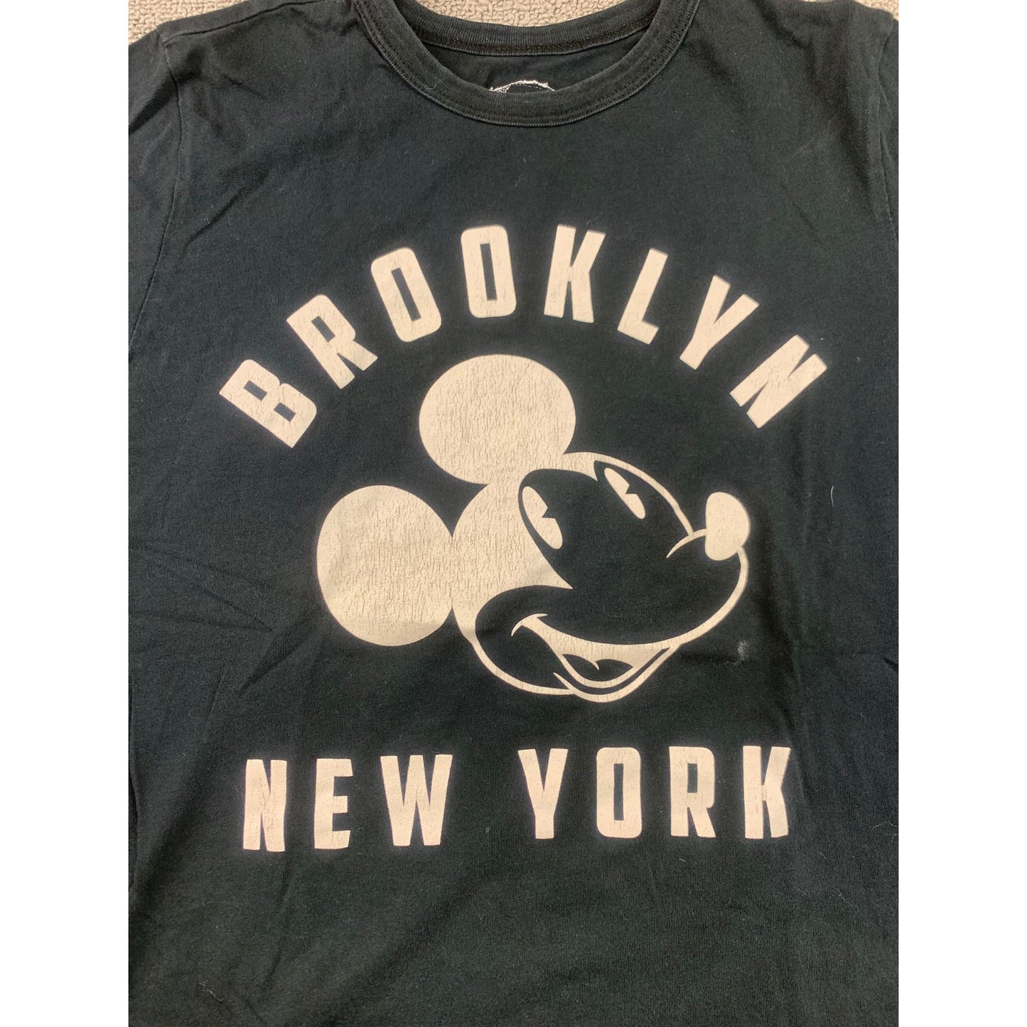 Disney Women Medium Dark Green Brooklyn New York Mickey Mouse T-Shirt 2010's
