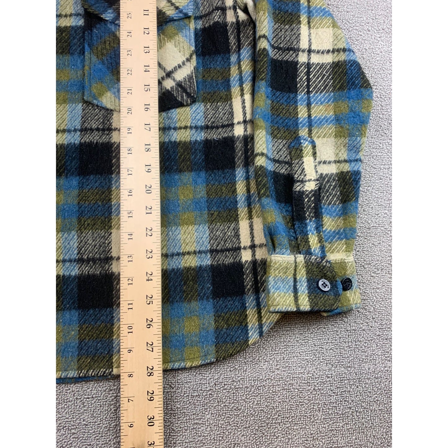 Vintage C.P.O Flannel Heavyweight Men’s Large Korea Made Wool Blend Shaket