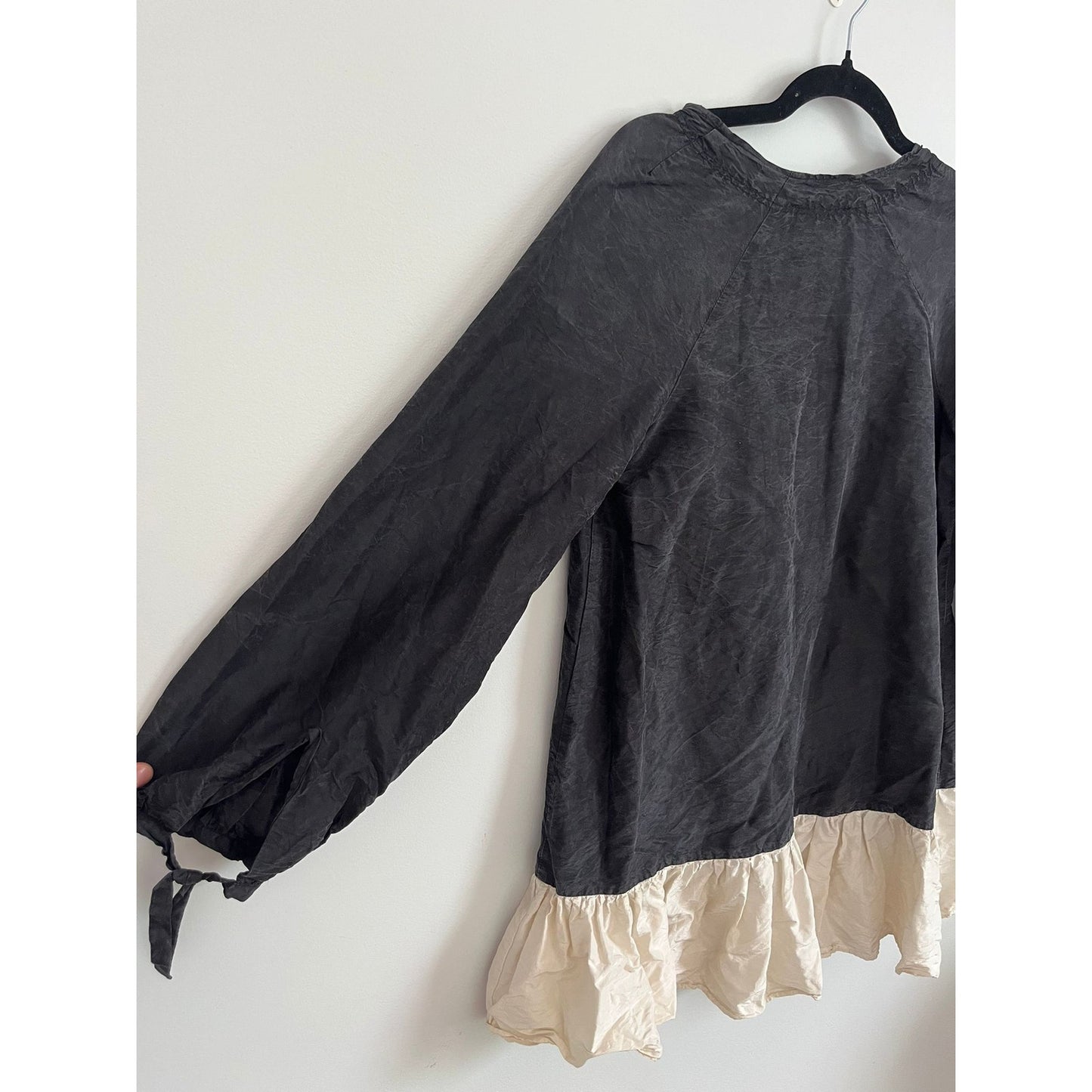 Cynthia Rowley Dress Women XS Black Long Sleeve Ruffle Hem Puff Cuffs Crinkle