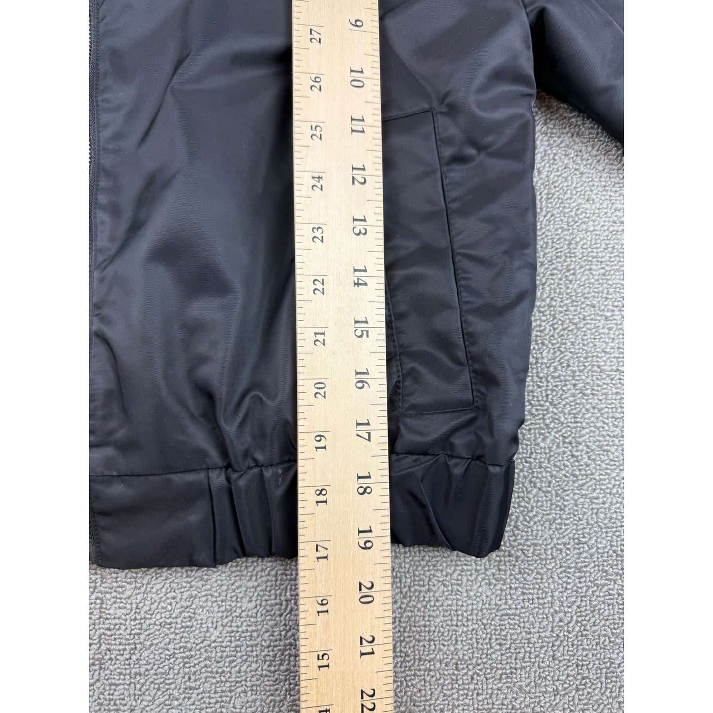 Urban Outfitters Women's Small Kyle Black Cropped Bomber Jacket Full Zip