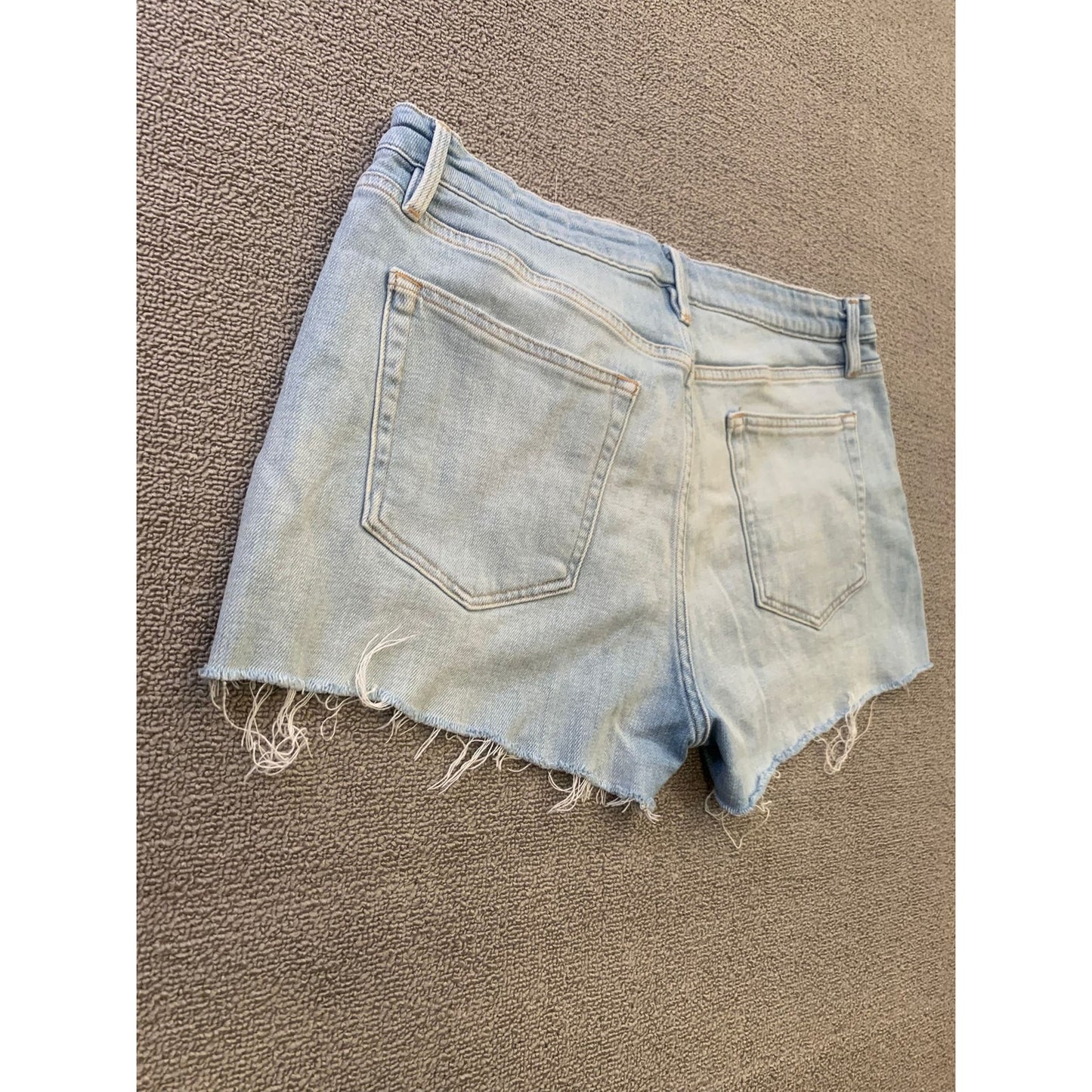 Frame Women 30 Light Wash Blue Cut Off Raw Hem Denim Shorts