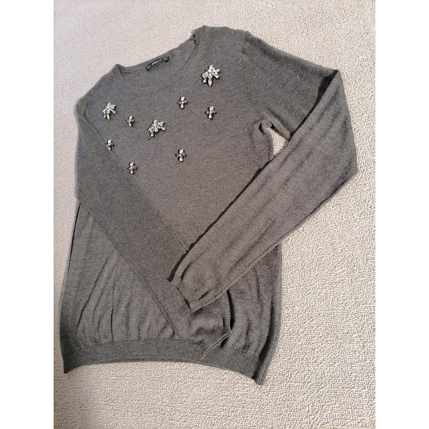 ZARA KNIT Large Female Grey Long Sleeve Rhinestone Embellished Knit Sweater Chic