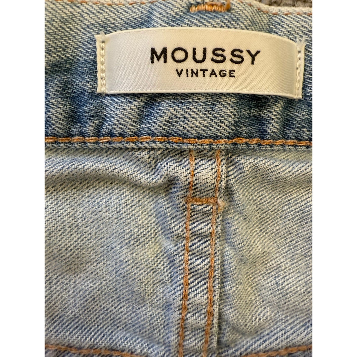 MOUSSY VINTAGE Women 33 Light Wash Distressed Denim Shorts Frayed Hem
