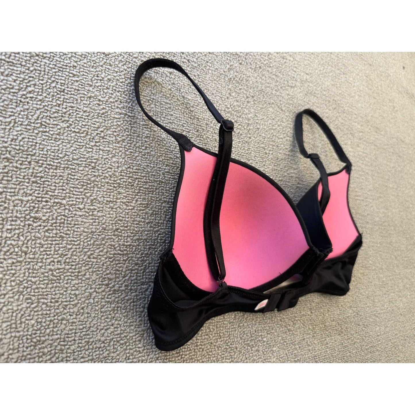 PINK Victoria's Secret Size 34B Black Push-Up Bra Underwire Padded Lingerie