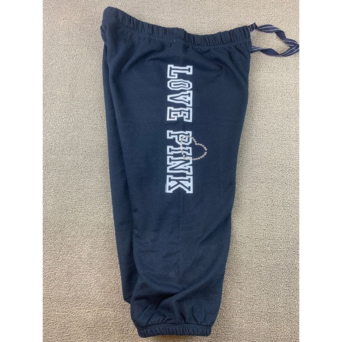 Rare Victoria’s Secret Pink MLB Yankees Cropped Capri Sweatpants - Size  Large