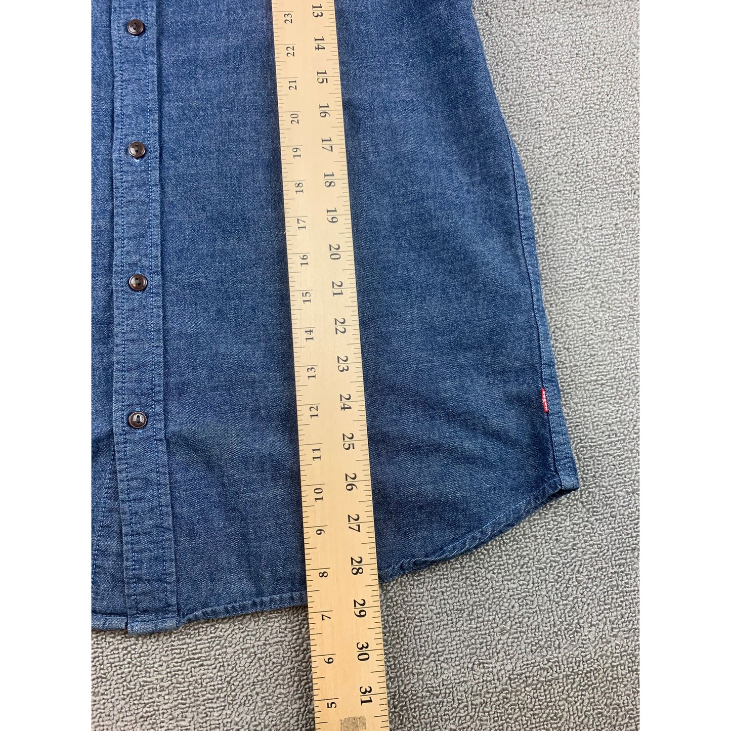 90s Vintage Levi’s Work Shirt Men's Large Blue Chambray Button-up