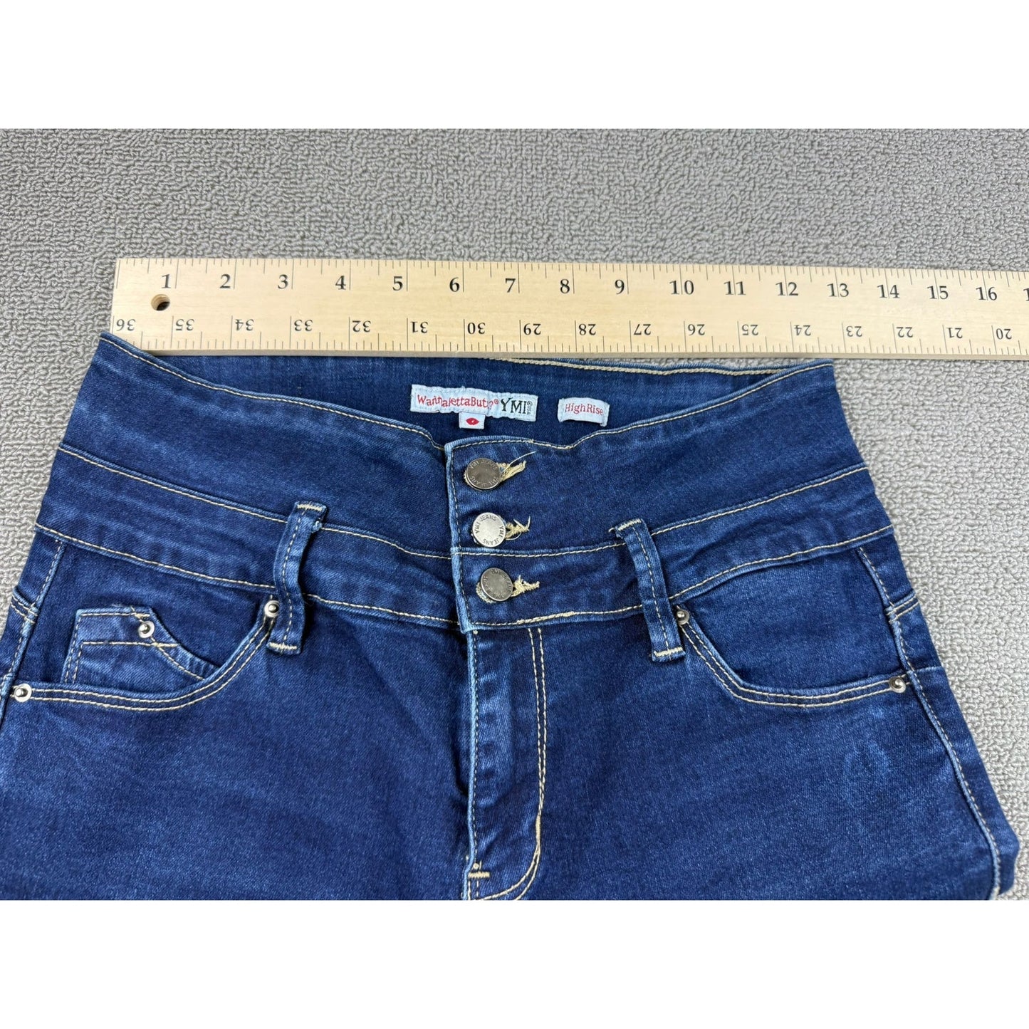 Ymi Wanna Betta Butt Women's Size 7 Dark Blue High Rise Jeans