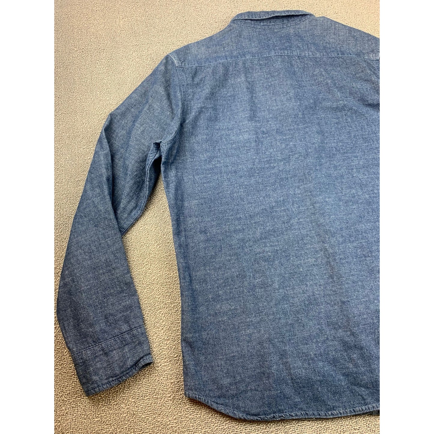 90s Vintage Levi’s Work Shirt Men's Large Blue Chambray Button-up