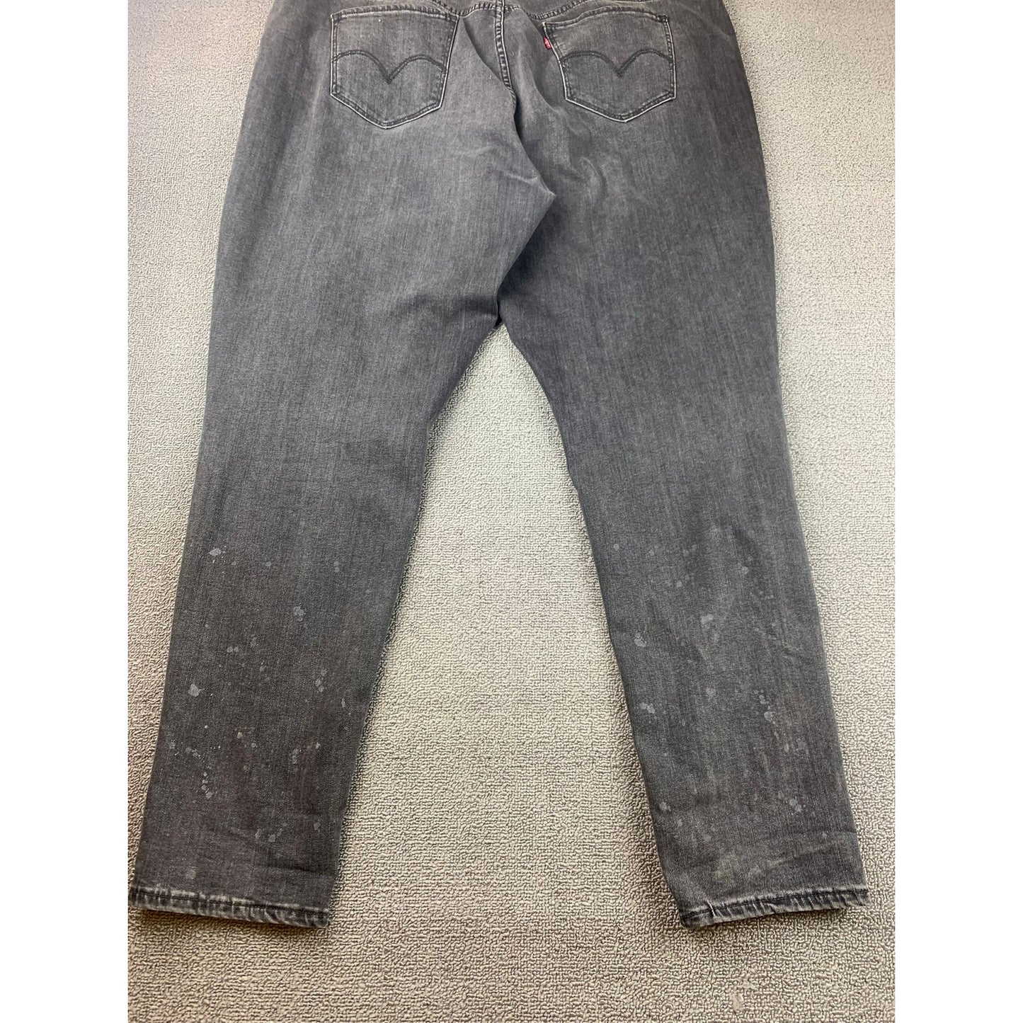 Levi's Women's 22W Dark Gray Faded 711 Skinny Jeans.