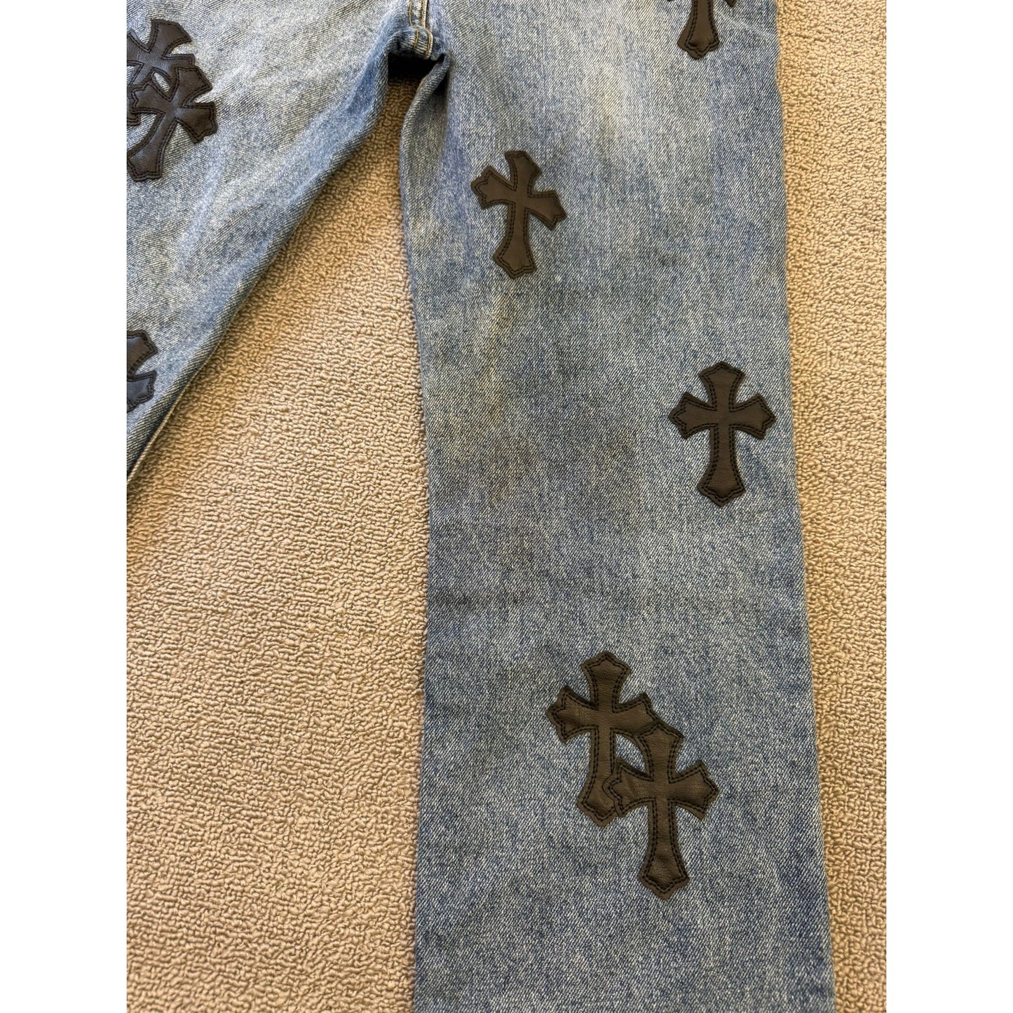 Levi's 550 Women's Chrome Hearts Cross Patch Light Wash Straight Jeans