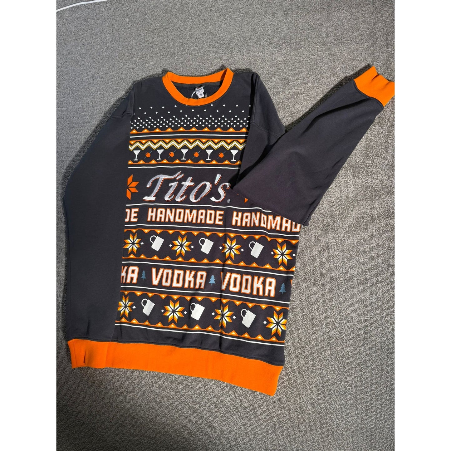 Tito’s Vodka Graphic Crewneck Sweatshirt Men XL Ugly Christmas Orange Holiday