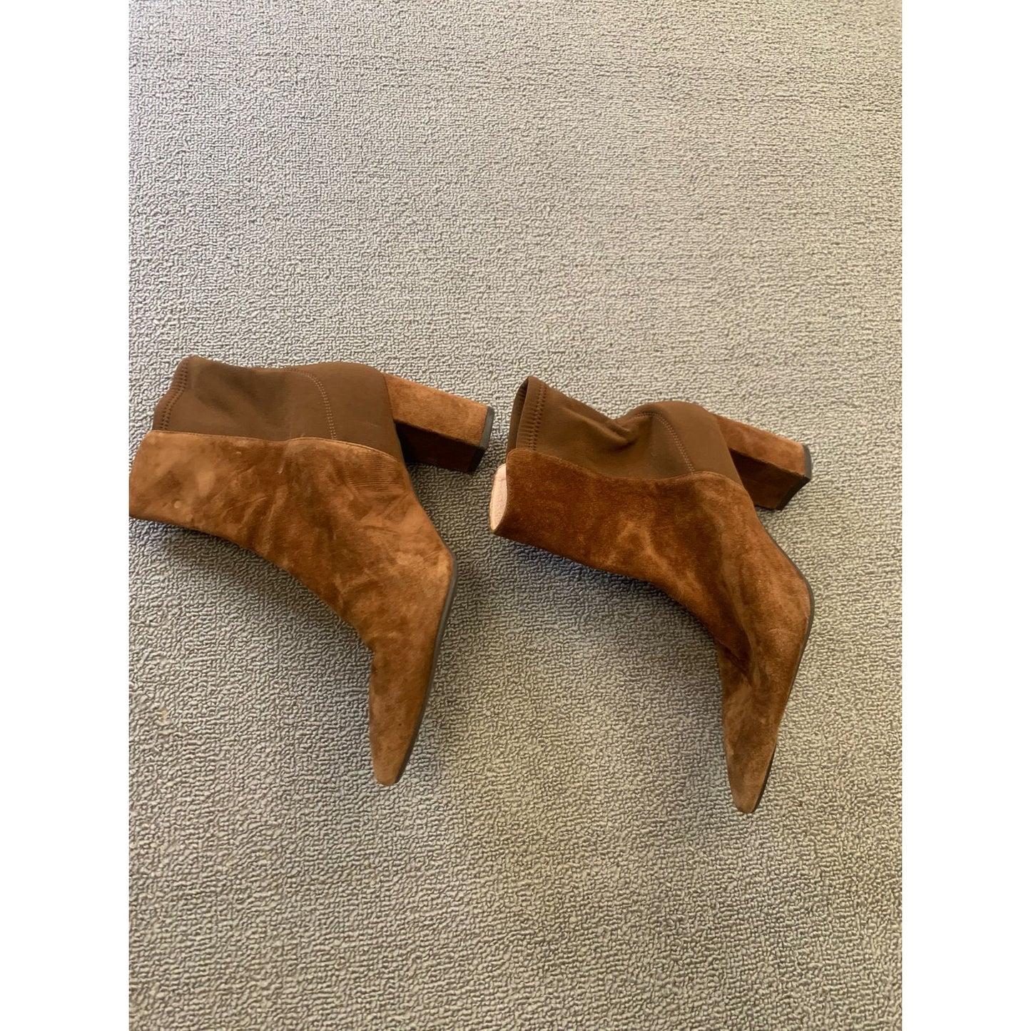 LONNIE Stuart Weitzman Women 7 Brown Suede Ankle Boots