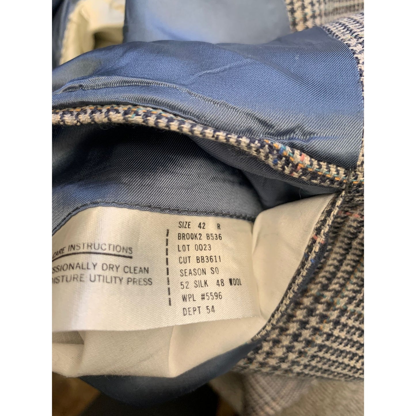 Vintage Brooks Brothers 346 Men's 42R Beige Plaid Wool Sport Coat Blazer