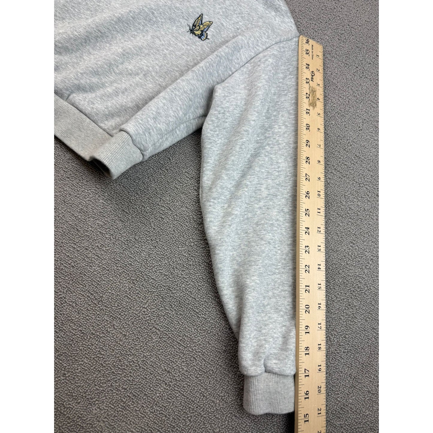 Aritzia Sunday Best Women's XS Gray Cropped Butterfly Crewneck Pullover