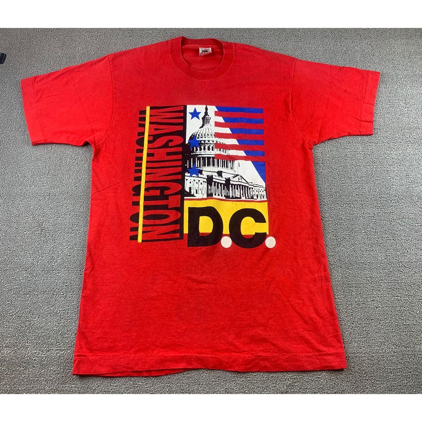 Vintage 90s Men's Large Washington DC Capitol Hill Single-Stitch Red Shirt