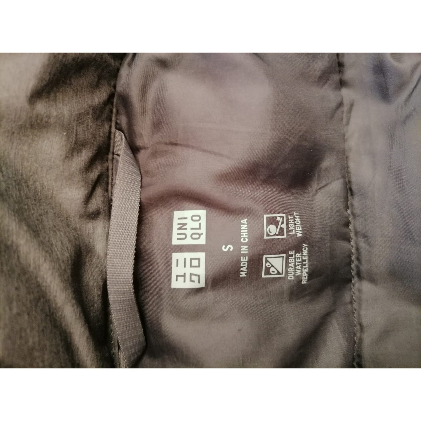 UNIQLO Small Female Grey Ultra Lightweight Full Zip Puffer Vest Fall Sporty