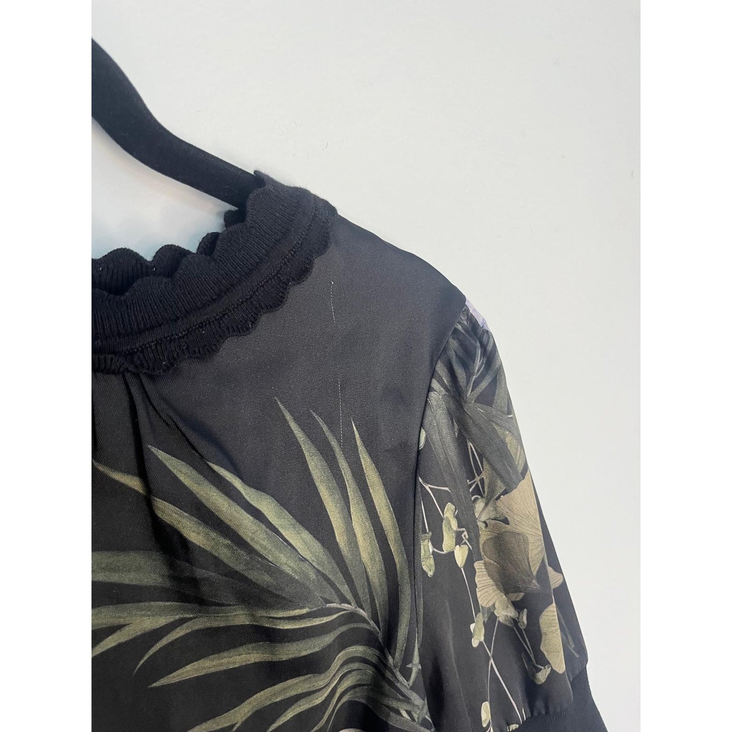 Ted Baker Floral Puff Sleeve Blouse Women Size 1 Black Red Tropical Top