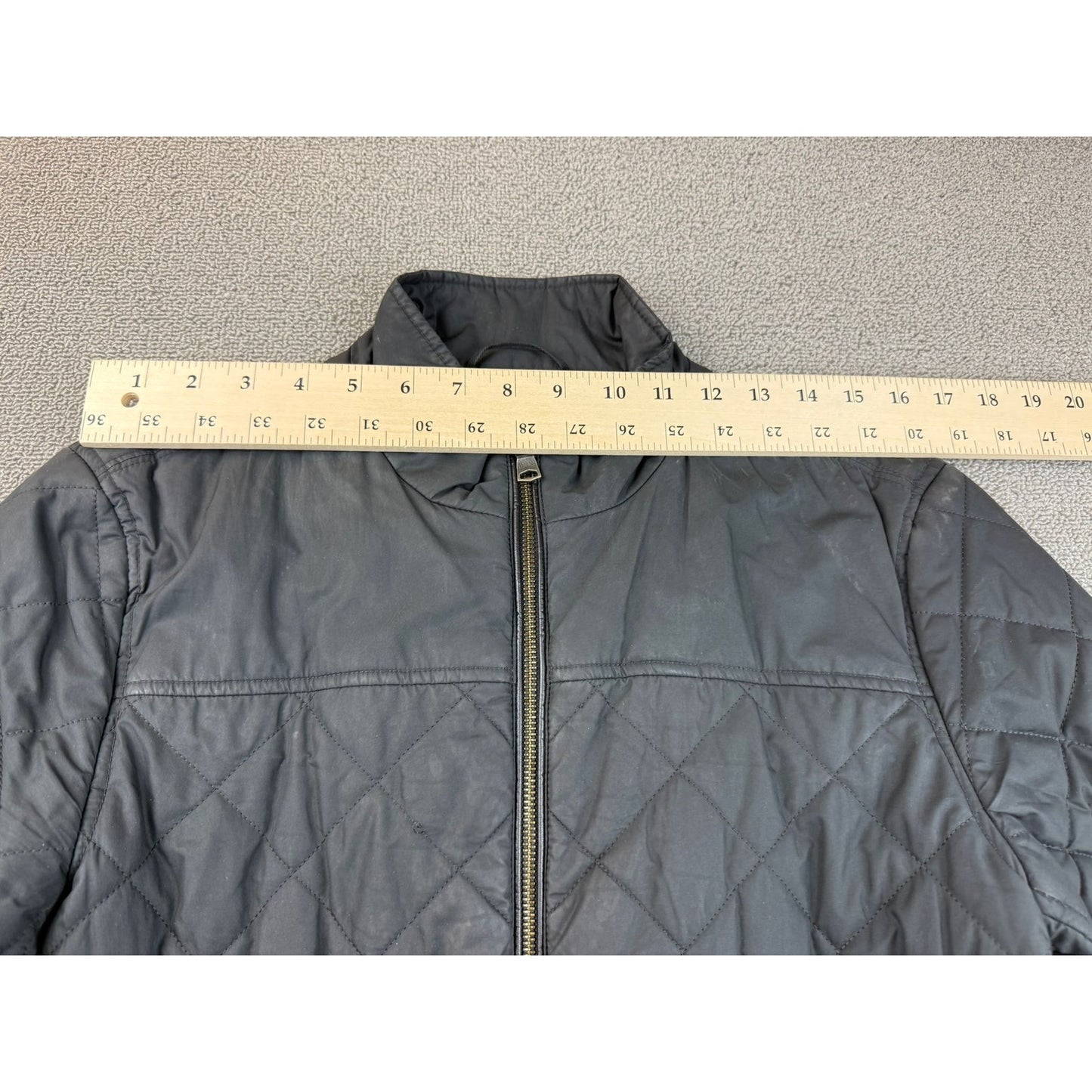 BANANA REPUBLIC Men's Small Diamond Quilted Jacket Black Zip-Up