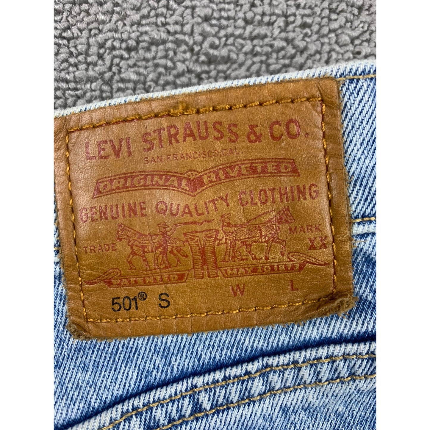Levi's Women's 24x32 501 Skinny Light Wash Denim Jeans
