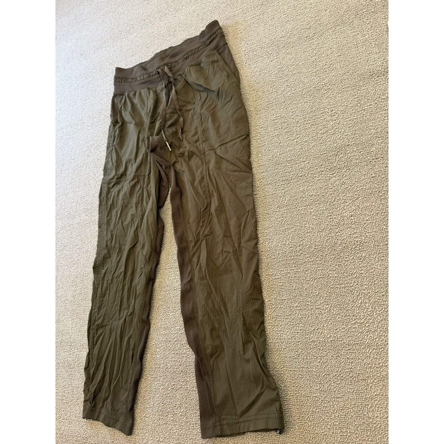 Lululemon Womens 4 Olive Green Dance Studio Crop Pants