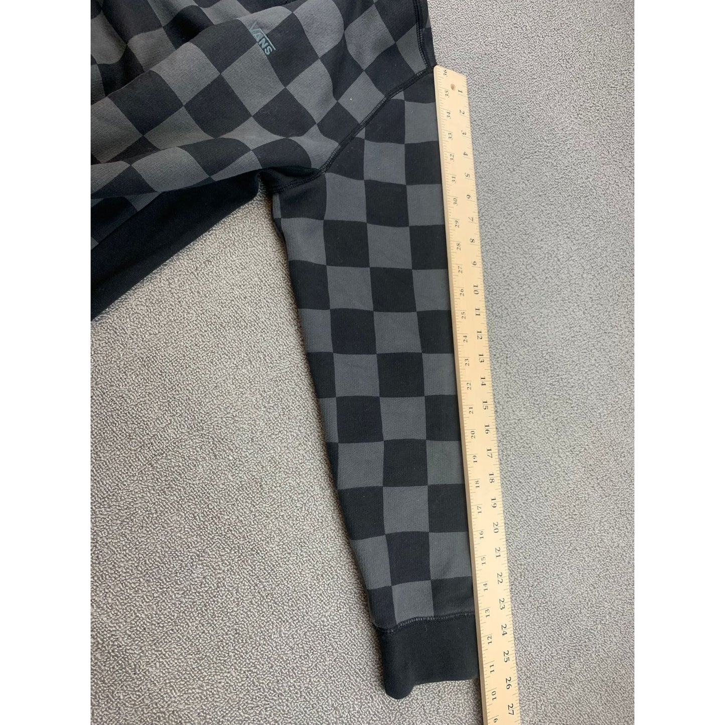 Vans Men Large Black And Gray Comfycush Checkerboard Pullover Crewneck Sweater
