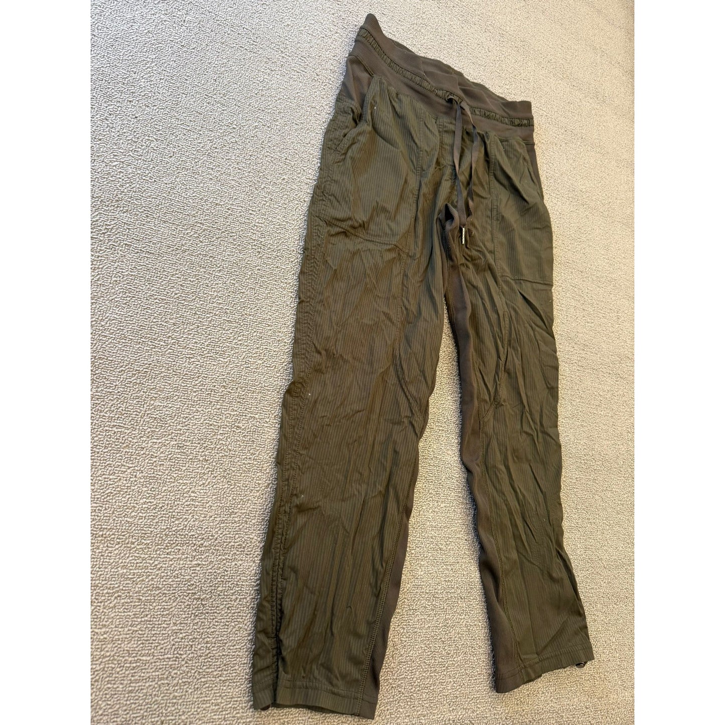 Lululemon Womens 4 Olive Green Dance Studio Crop Pants