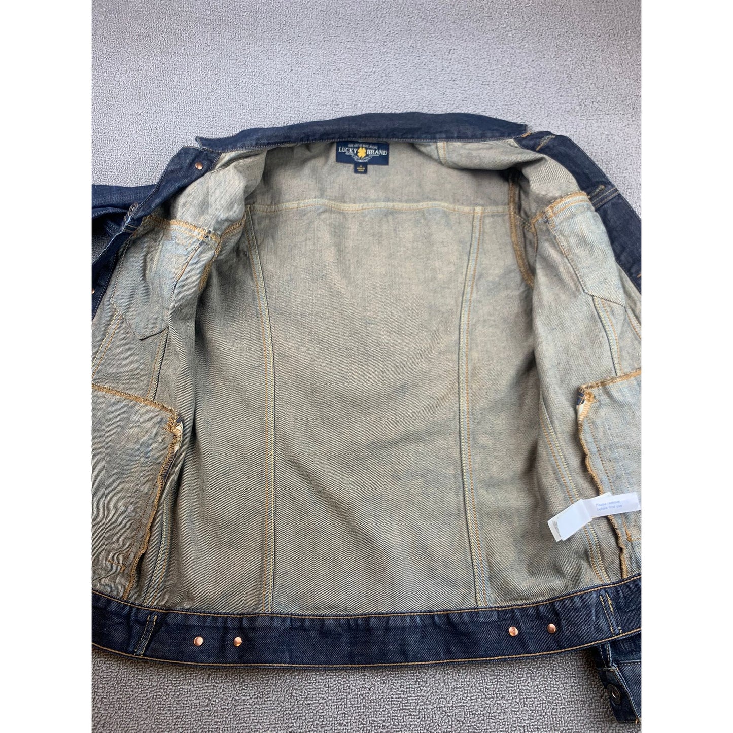 Lucky Brand Men’s Small Lakewood Blue Denim Jacket Trucker Style Button Up
