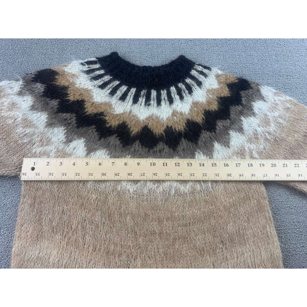 Bolivian Handknits Sweater Women M Beige Alpaca Wool Hand Knit Yoke Crewneck